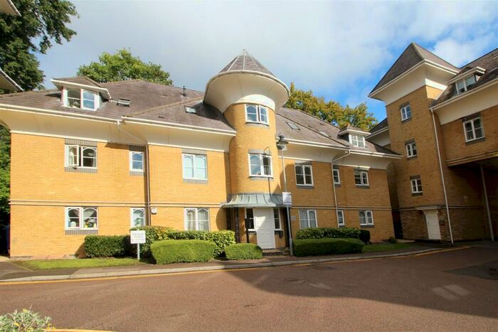 2 Bedroom Apartment To Rent In Woking Town Centre, GU21