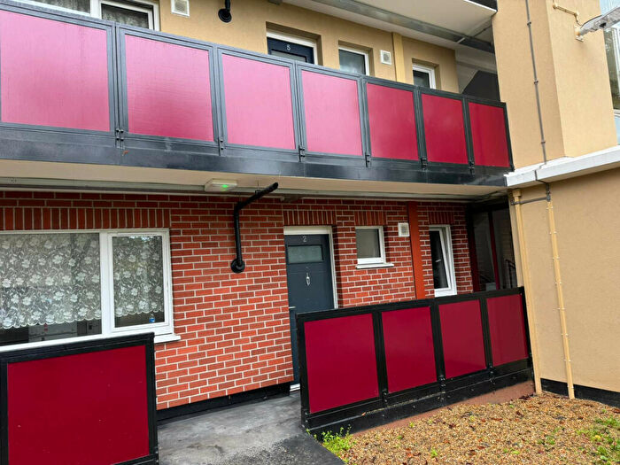 2 Bedroom Maisonette To Rent In Ransford House, Kingswood Estate, London, SE21