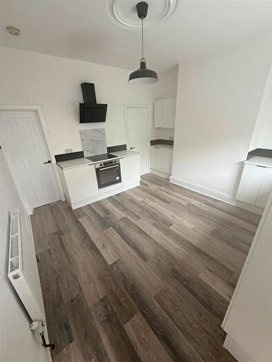 4 Bedroom Terraced House To Rent In Vermont Street, Leeds, LS13