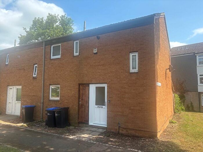 2 Bedroom End Of Terrace House To Rent In Mushroom Field Road, Northampton, NN3