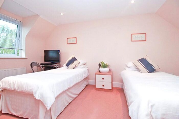 2 Bedroom Detached House For Sale In Salisbury Road, Burton, Christchurch, Dorset, BH23