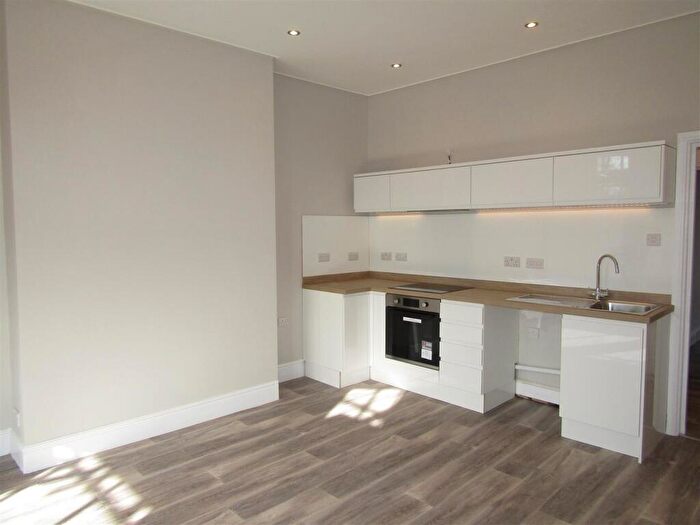 1 Bedroom Apartment To Rent In Blackall Road, Exeter, EX4
