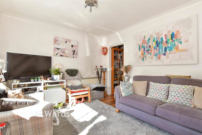 2 Bedroom Terraced House For Sale In Woodchurch Close, Sidcup, Kent, DA14