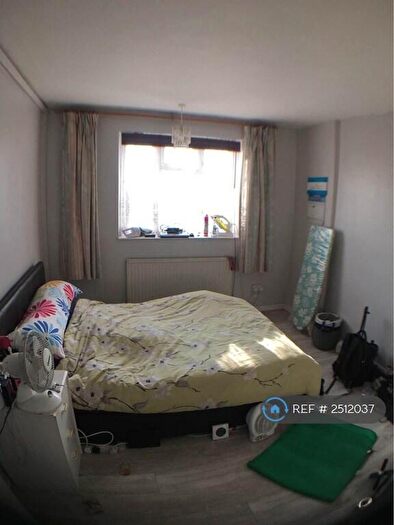 1 Bedroom Flat To Rent In Whiting Avenue, Barking, IG11