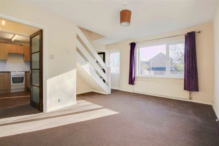 3 Bedroom Link Detached House To Rent In Quinton Drive, Bradwell Village, Milton Keynes, MK13