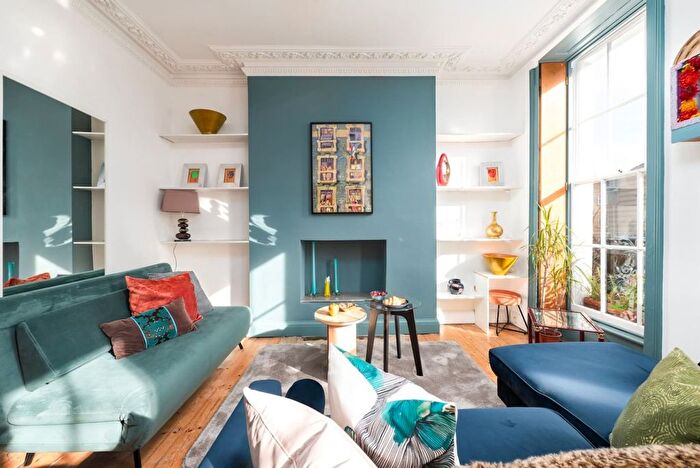 1 Bedroom Flat To Rent In London Borough Of Tower Hamlets, E2