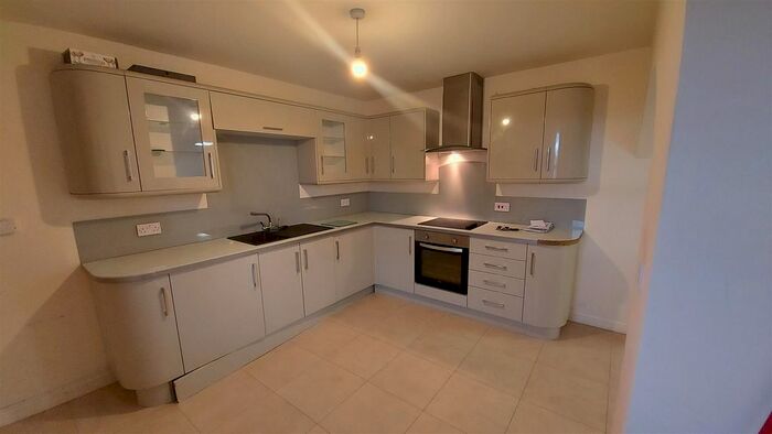 2 Bedroom Flat To Rent In Boundary Road, St. Helens WA10