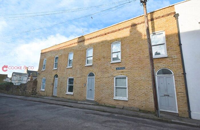 1 Bedroom Flat To Rent In Anne Gibson Crt, Camden Rd, Ramsgate, CT11
