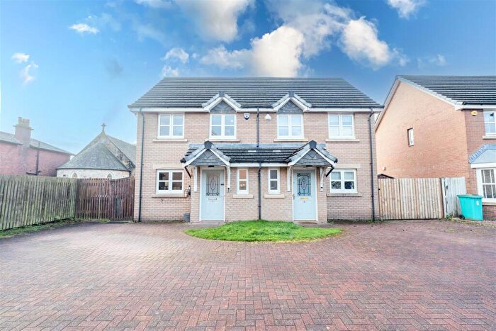 3 Bedroom Semi Detached House For Sale In Brown Court, Stepps, Glasgow, G33
