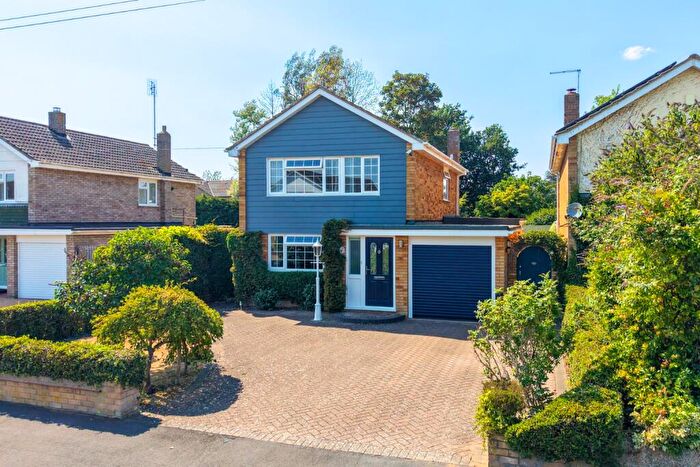 3 Bedroom Detached House For Sale In Parkway, St. Ives, PE27
