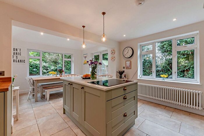 4 Bedroom Detached House For Sale In Stanford Dingley, Berkshire, RG7