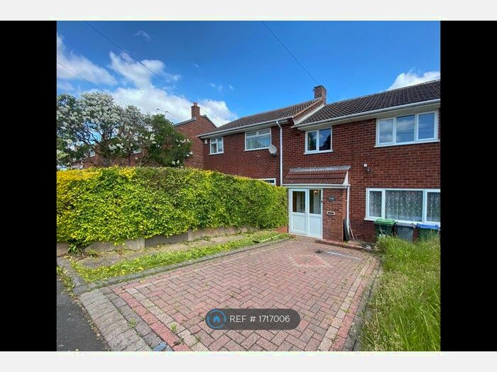 3 Bedroom Terraced House To Rent In Worcester Road, Oldbury, B68