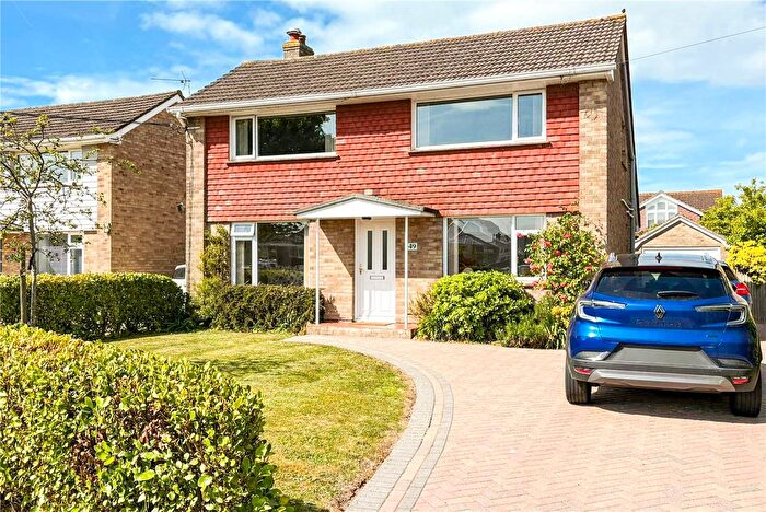 3 Bedroom Detached House For Sale In Keysworth Avenue, Barton On Sea, New Milton, Hampshire, BH25