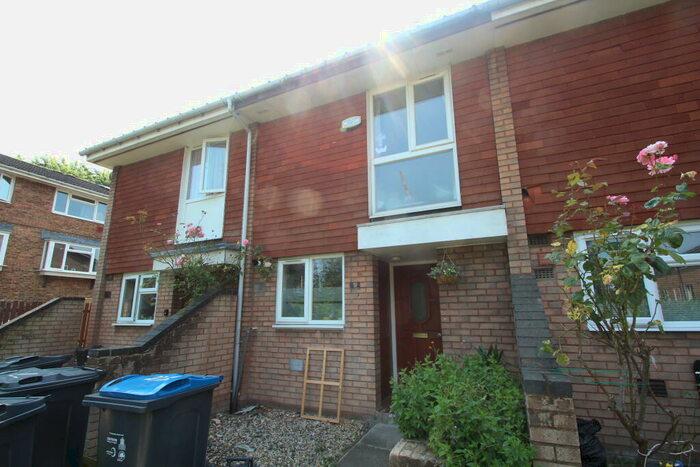 2 Bedroom Terraced House To Rent In Granville Close, Croydon, CR0