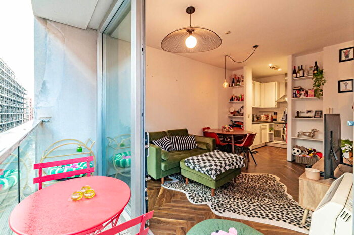 1 Bedroom Apartment For Sale In Timber Wharf, Worsley Street, Castlefield, Manchester, M15