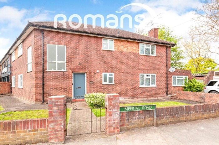 2 Bedroom Apartment For Sale In St. Leonards Road, Windsor, Berkshire, SL4