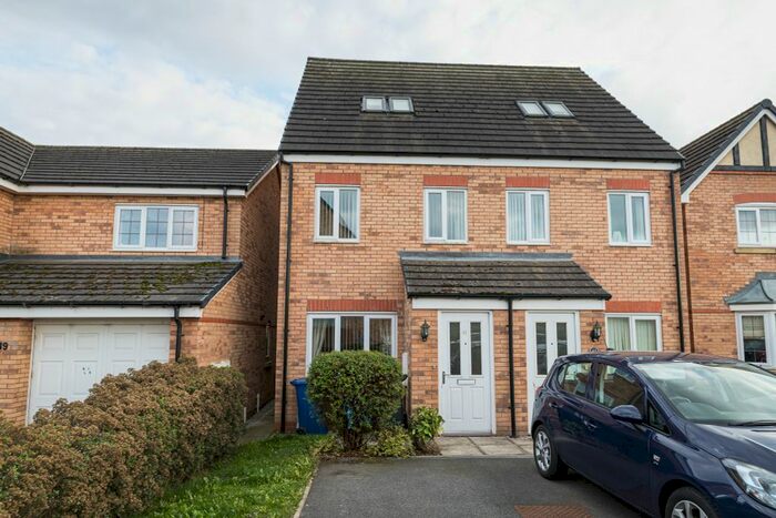 3 Bedroom Semi-Detached House To Rent In Gadwall Croft, Newcastle-Under-Lyme, ST5