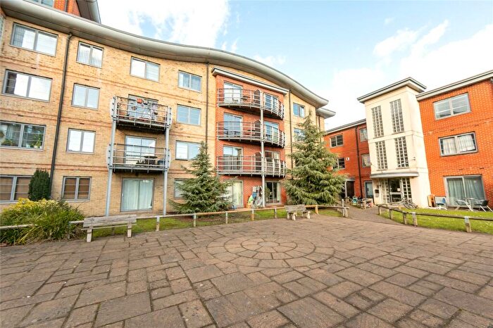 1 Bedroom Apartment To Rent In Jubilee Square, Reading, Berkshire, RG1