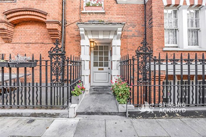 1 Bedroom Flat To Rent In Langham Street, London, W1W