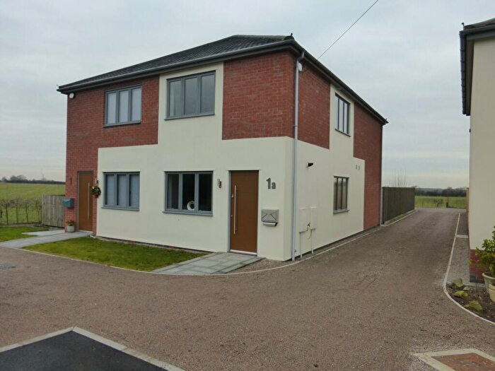 2 Bedroom House To Rent In London Road, Yaxley, Peterborough, PE7