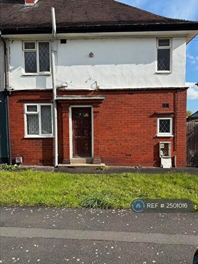 2 Bedroom Semi-Detached House To Rent In Devonshire Avenue North, Chesterfield, S43