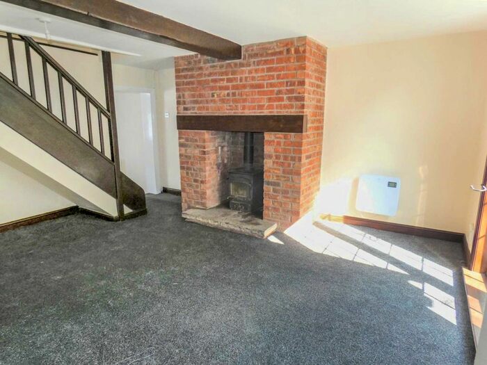 2 Bedroom Property For Sale In Rosemount Cottages, Hermitage Green, Winwick, WA2