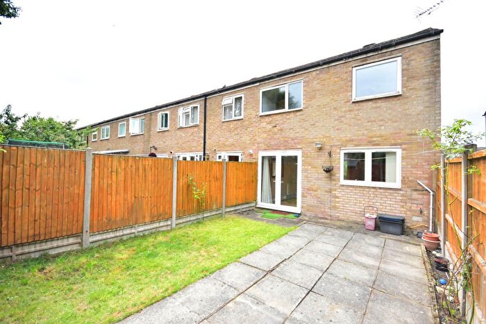 3 Bedroom End Terrace House For Sale In Southwark Close, Stevenage, SG1