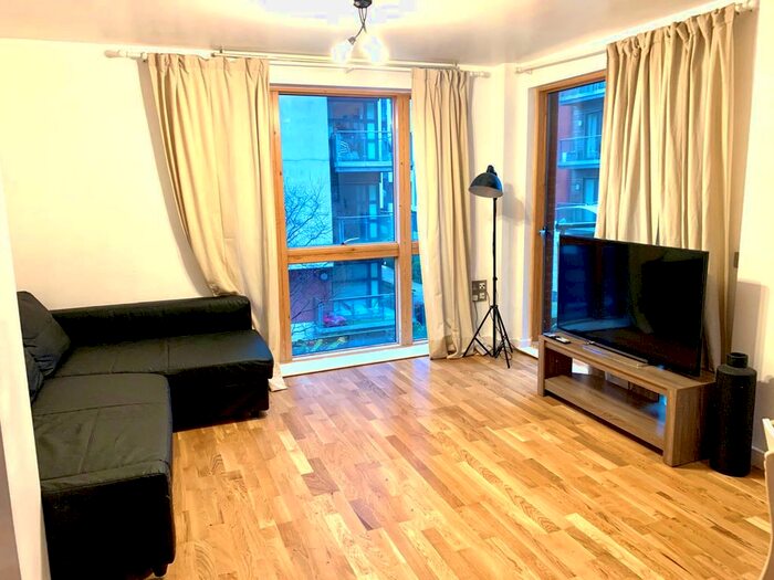 2 Bedroom Flat To Rent In Melia House, Green Quarter, Lord Street, Manchester, Lancashire, M4