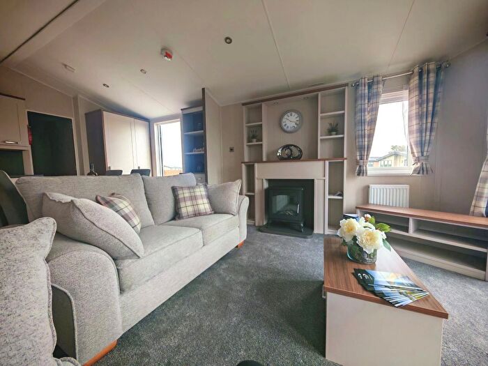 2 Bedroom Lodge For Sale In Levens, Kendal, LA8