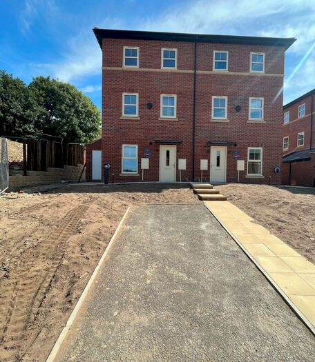 2 Bedroom Semi-Detached House To Rent In Middleham Lane, Leeds, LS14