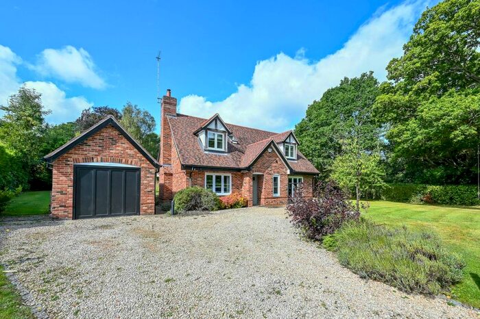 3 Bedroom Cottage To Rent In Hook Heath, Hook Heath, Woking, GU22