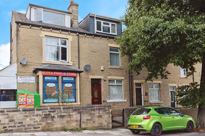 4 Bedroom Terraced House For Sale In Roxby Street, Bradford, BD5