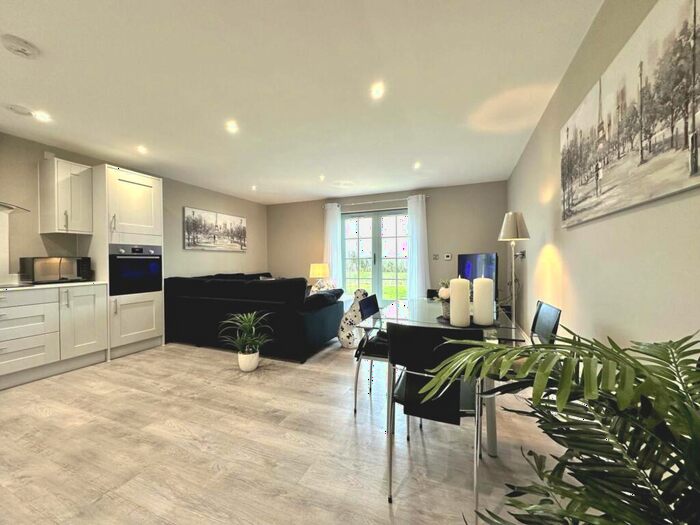 2 Bedroom Apartment For Sale In Riverview, Windrush Heights, Windrush, Burford, OX18