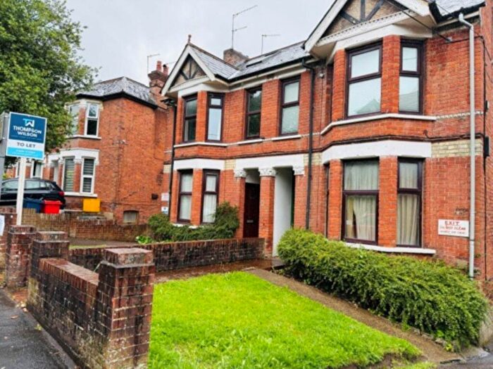2 Bedroom Maisonette To Rent In Priory Avenue, High Wycombe, HP13