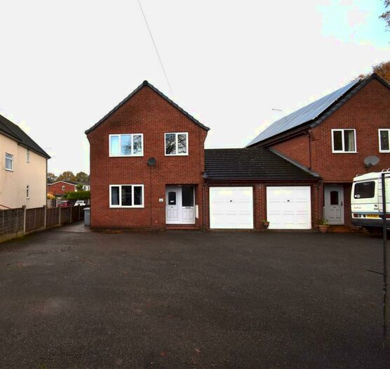3 Bedroom Semi-Detached House To Rent In Shady Grove, Alsager, Stoke-on-Trent, ST7