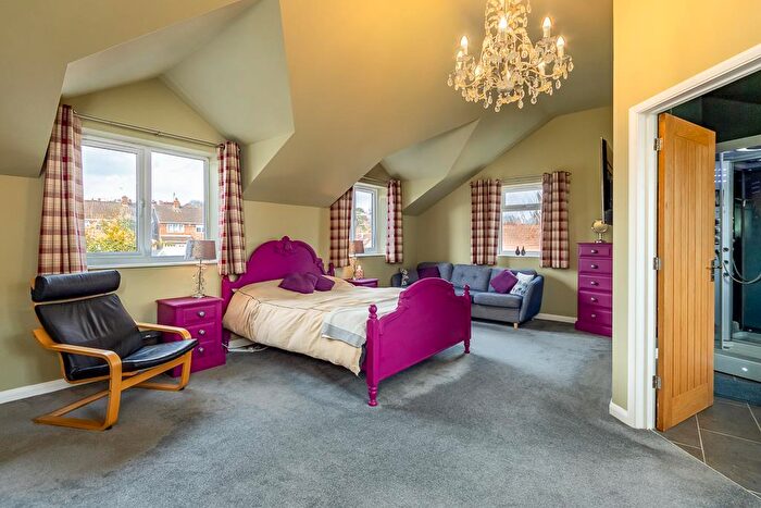 5 Bedroom Detached House For Sale In Newlands Drive, Gedling, Nottingham, NG4