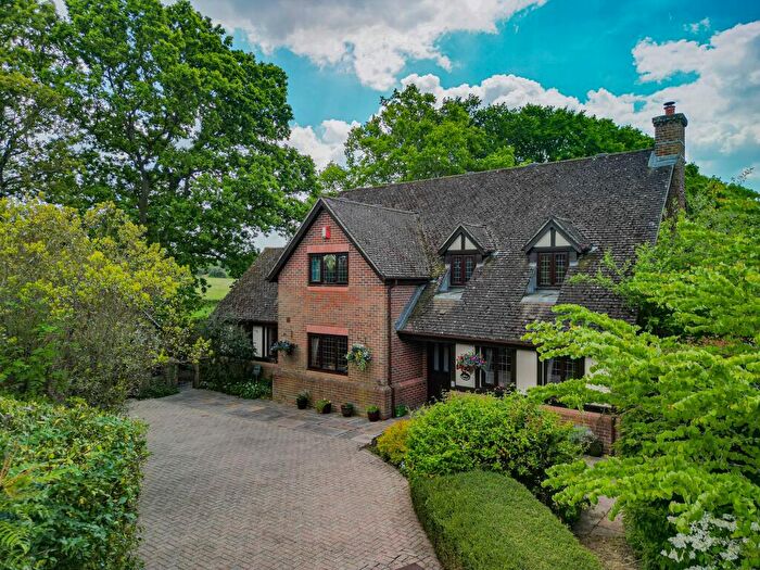 5 Bedroom Detached House For Sale In Waltham Chase, Southampton, SO32