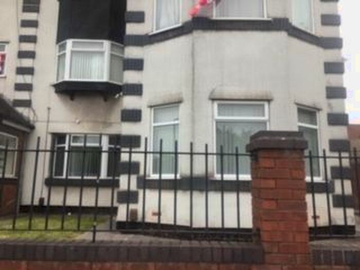 3 Bedroom Flat To Rent In Pighue Lane, Old Swan, Liverpool, Merseyside, L13