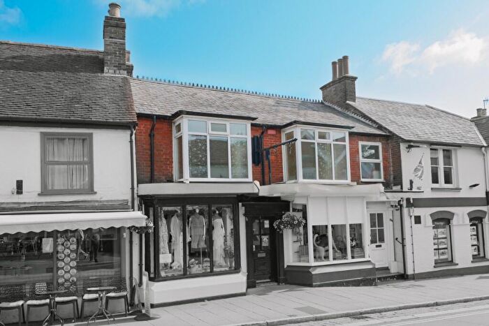 2 Bedroom Apartment For Sale In High Street, Lyndhurst, Hampshire, SO43