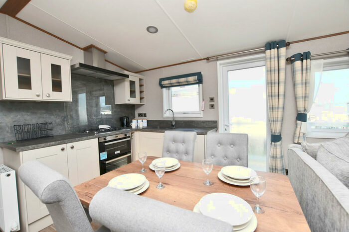 3 Bedroom Mobile Home For Sale In Broadland Sands Holiday Park, Corton, Suffolk, NR32