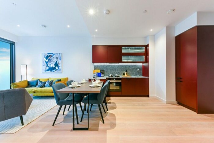 2 Bedroom Flat To Rent In Modern, Embassy Gardens, SW11
