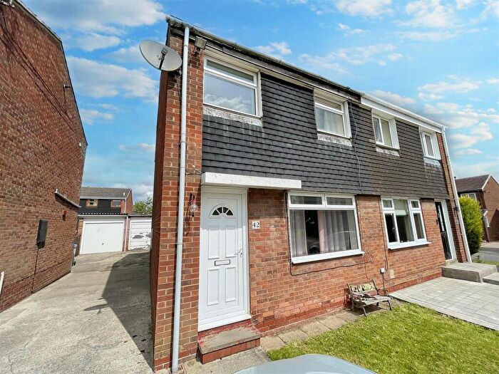3 Bedroom Semi-Detached House For Sale In Deerness Heights, Brandon, Durham, DH7