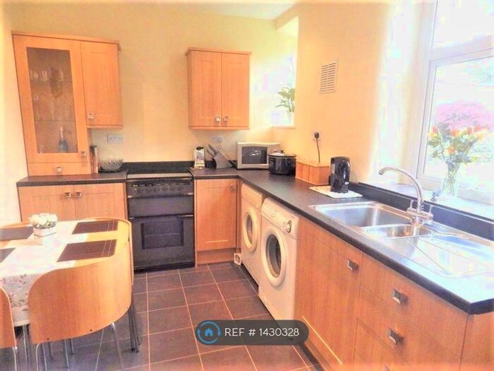 3 Bedroom Terraced House To Rent In Moorfield Street, Hollingworth, Hyde, SK14