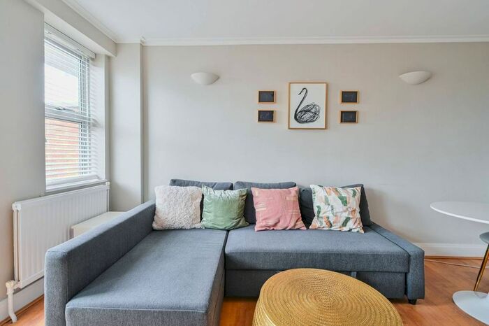 1 Bedroom Flat To Rent In New Cavendish Street, Fitzrovia, London, W1W