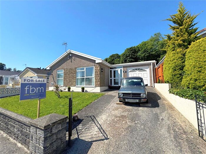 3 Bedroom Bungalow For Sale In Whitehall Drive, Pembroke, Pembrokeshire, SA71