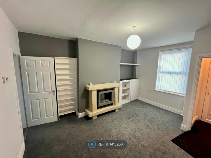 2 Bedroom Terraced House To Rent In Lowson Street, Darlington, DL3