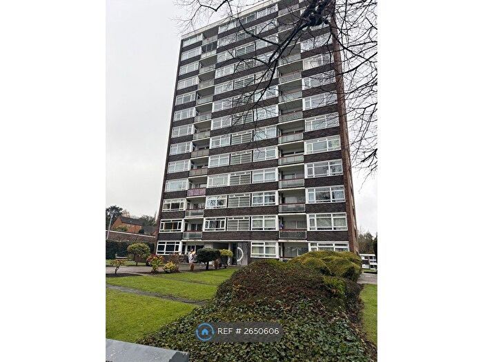 2 Bedroom Flat To Rent In Chadbrook Crest, Birmingham, B15