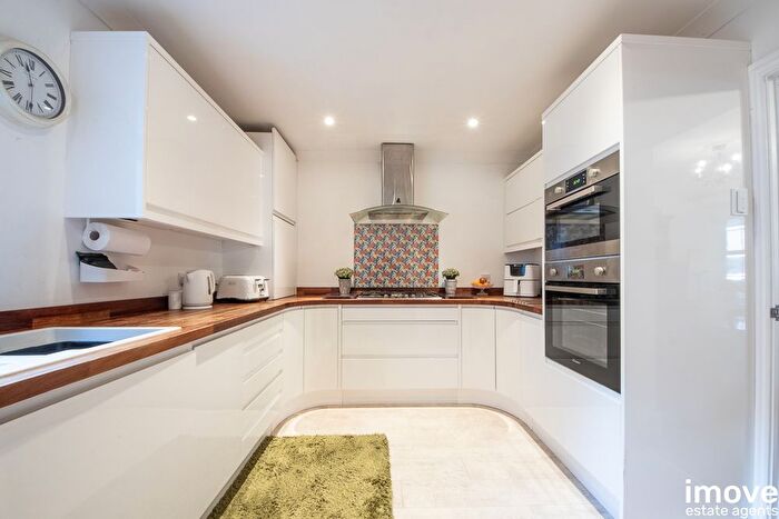 2 Bedroom Terraced House For Sale In Stokelake, Chudleigh, Newton Abbot, TQ13