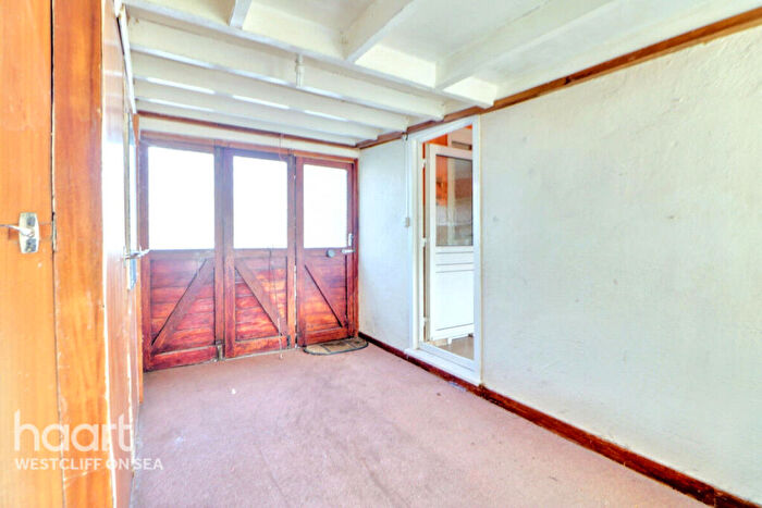 2 Bedroom Semi-Detached Bungalow For Sale In St Georges Drive, Westcliff-On-Sea, SS0