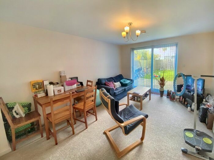 2 Bedroom Flat To Rent In Pandora Court, Charlton Road, Harrow, Greater London, HA3